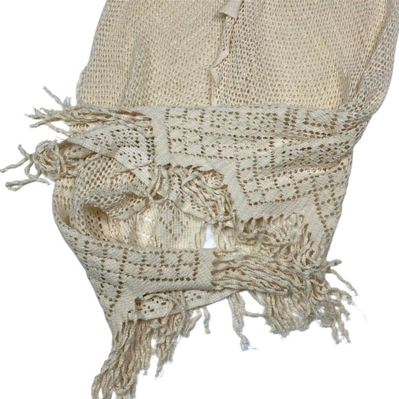 (Up To 50% Off SALE) BSB Collection Knit Boho Fringe Vest - Picture 3 of 3